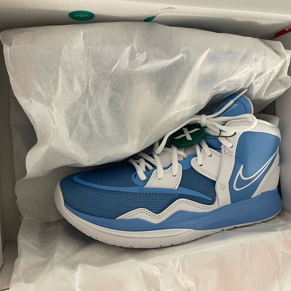 Kyrie Infinity TB University Blue - Size 8 brand new never worn